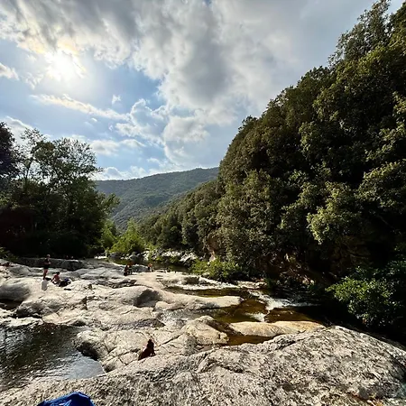 Дом отдыха Casa Zitellini Authentique Maison De Village - Piscines Naturelles De
